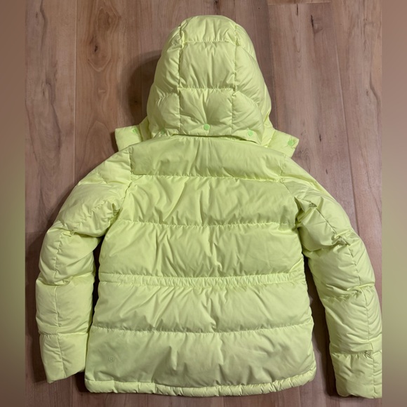 Lululemon Wunder Puff Down Jacket in Faded Zap Size 2 - Picture 9 of 14